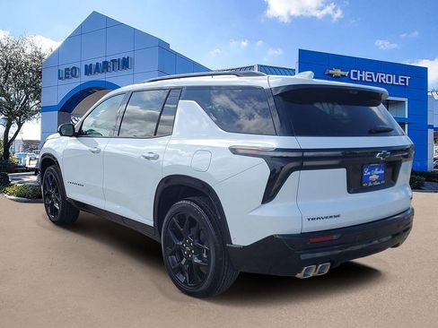 New 2026 Chevrolet Traverse RS image 4