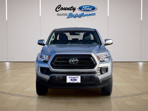 Used 2022 Toyota Tacoma SR image 12