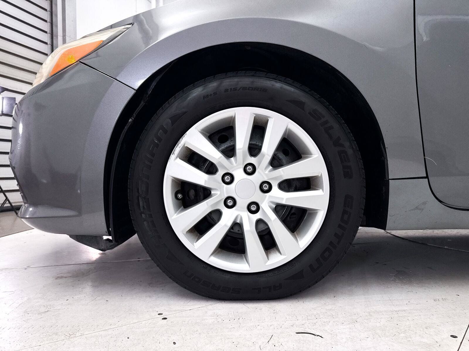 Used 2017 Nissan Altima 2.5 S w/ Power Driver Seat Package FWD image 4