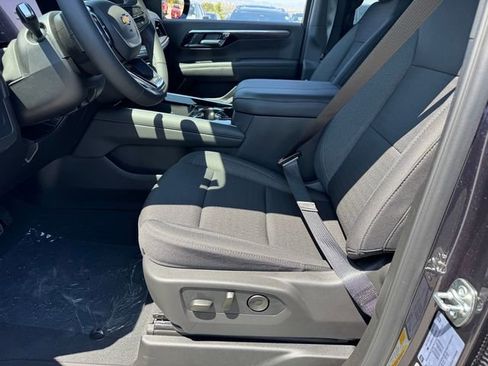 New 2026 Chevrolet Suburban LS w/ LS Custom Edition RWD image 13