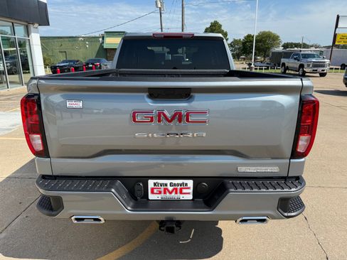 New 2026 GMC Sierra 1500 Elevation image 4