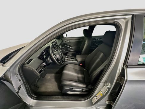 Used 2025 Honda Civic Sport image 13