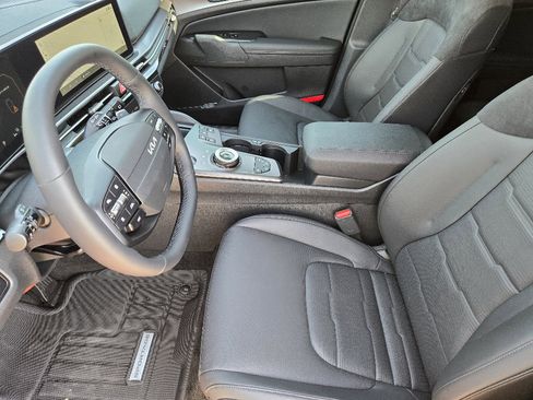 New 2026 Kia Sportage SX Prestige image 9