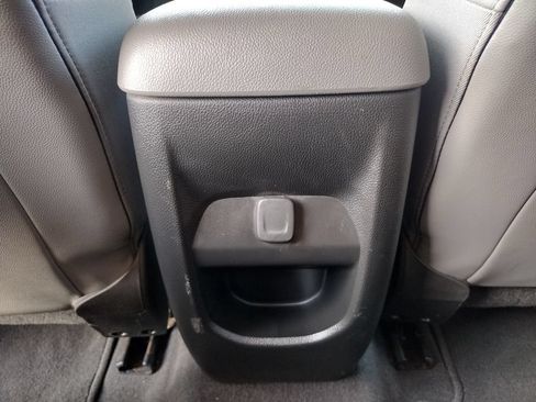 Used 2019 Chevrolet Colorado W/T RWD image 9
