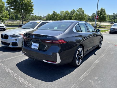 Certified 2025 BMW 540i xDrive AWD/4WD image 21