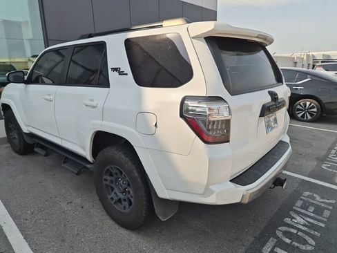 Used 2024 Toyota 4Runner TRD Off-Road AWD/4WD image 7