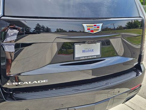 New 2026 Cadillac Escalade Sport AWD/4WD image 15