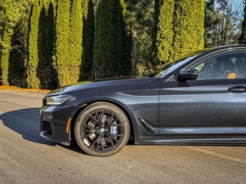 Used 2023 BMW 540i xDrive w/ M Sport Package AWD/4WD image 7