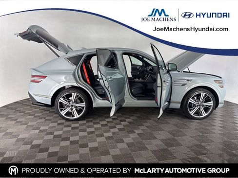 Used 2025 Genesis GV80 3.5T e-SC image 14