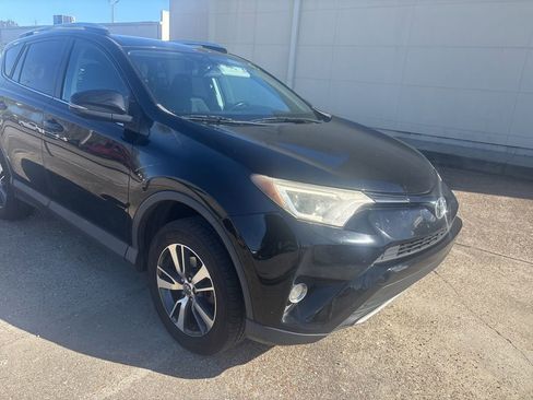 Used 2016 Toyota RAV4 XLE image 3