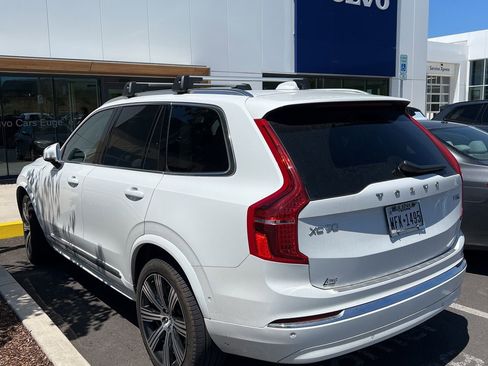 Used 2025 Volvo XC90 T8 Ultra w/ Protection Package Premier AWD/4WD image 4