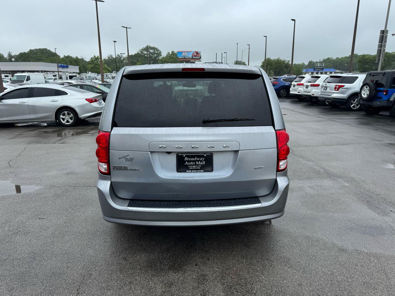 Used 2019 Dodge Grand Caravan GT FWD image 4