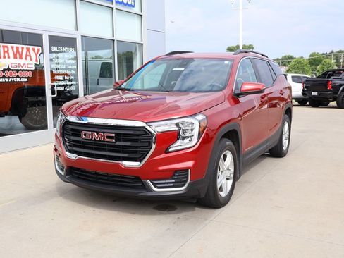 Certified 2023 GMC Terrain SLE w/ Driver Convenience Package AWD/4WD image 6