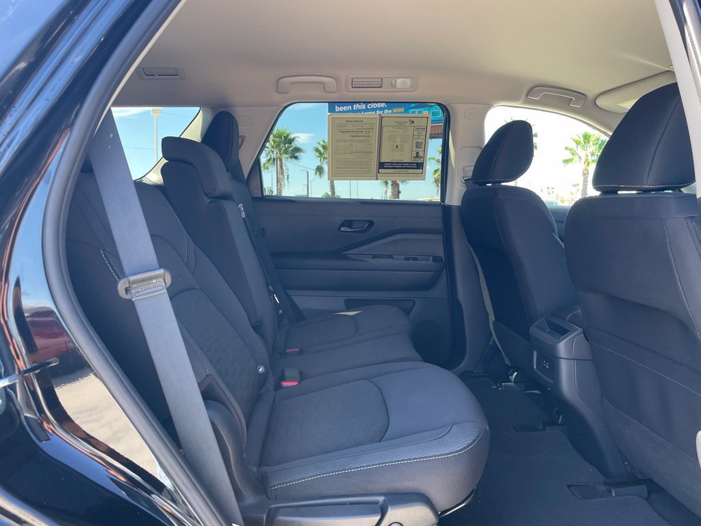 Certified 2025 Nissan Pathfinder S FWD image 23