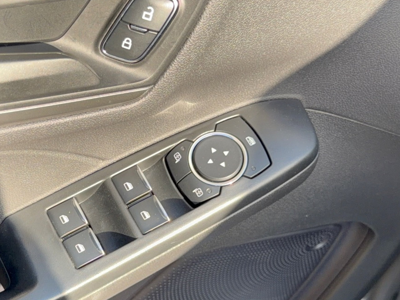 Used 2024 Ford Escape Active AWD/4WD image 15