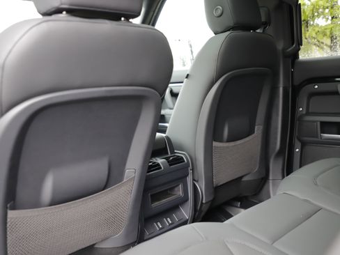 New 2026 Land Rover Defender 110 X-Dynamic SE AWD/4WD image 15