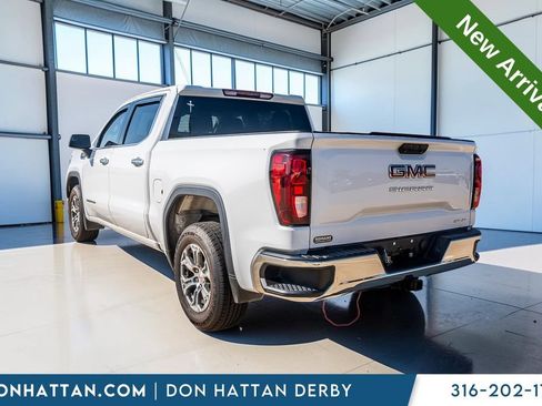 Used 2023 GMC Sierra 1500 SLE RWD image 25