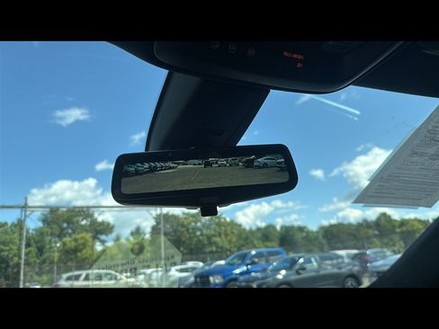 Used 2017 Cadillac XT5 Platinum image 18