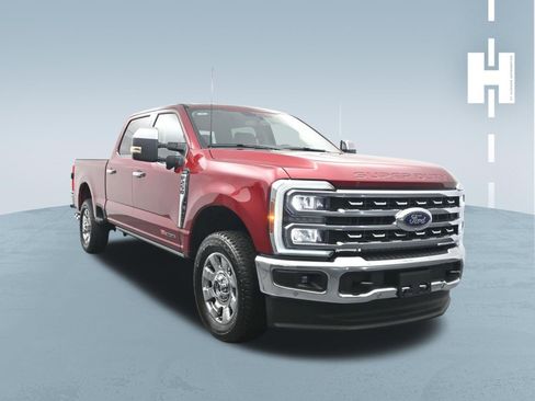 Used 2026 Ford F250 Lariat w/ Lariat Ultimate Package AWD/4WD image 3