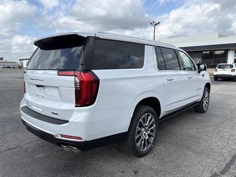 New 2026 GMC Yukon XL Denali w/ Denali Reserve Package AWD/4WD image 4