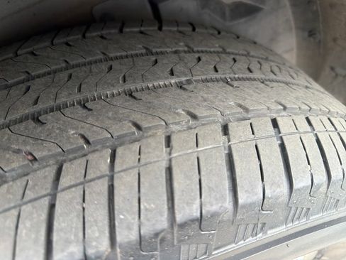 Used 2011 Nissan Armada Platinum w/ 2nd Row Captain Seat Pkg image 42