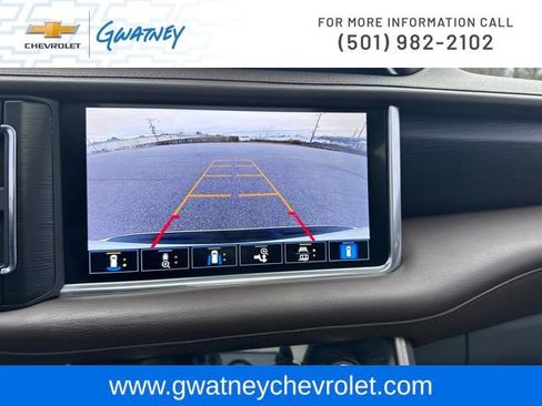 Used 2021 GMC Yukon Denali w/ Denali Premium Package image 18