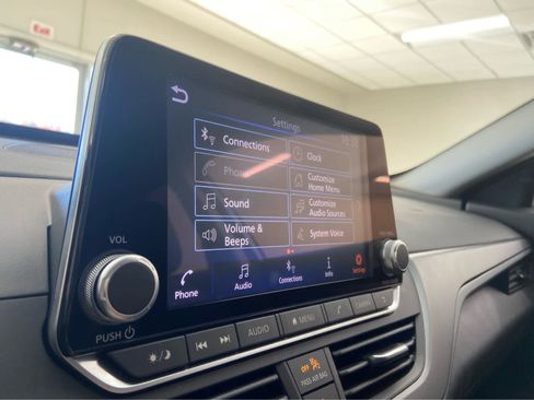 Used 2024 Nissan Altima 2.5 SR image 27