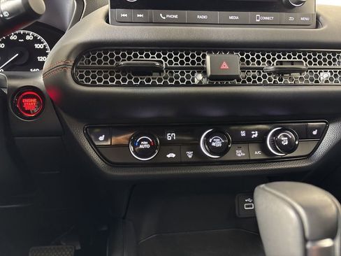 Used 2024 Honda HR-V Sport image 25