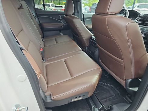 Used 2025 Honda Ridgeline RTL image 15