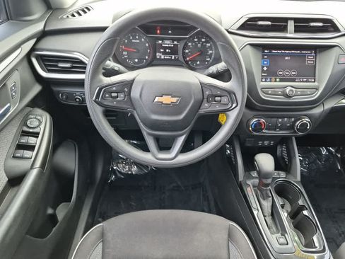 Used 2023 Chevrolet TrailBlazer LS AWD/4WD image 8