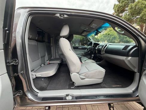 Used 2013 Toyota Tacoma PreRunner w/ TRD Off-Road Pkg RWD image 53