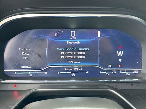 Used 2023 Chevrolet Suburban Premier image 12