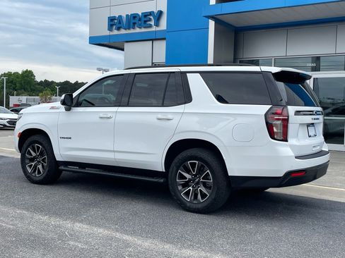 Used 2023 Chevrolet Tahoe Z71 w/ Luxury Package AWD/4WD image 3