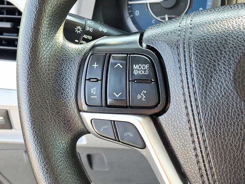 Used 2020 Toyota Sienna L image 22
