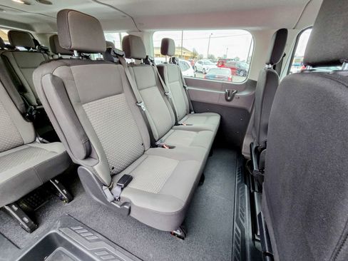 Used 2023 Ford Transit 350 XLT image 29