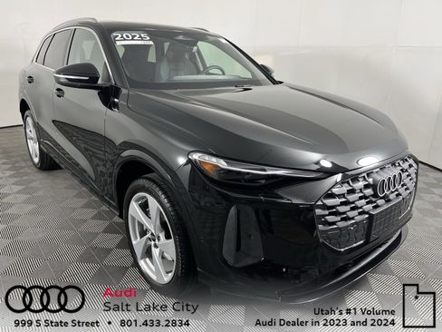 Used 2025 Audi Q5 Premium Plus w/ Premium Plus image 1