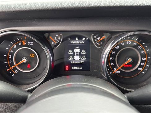 Used 2023 Jeep Gladiator Sport image 26