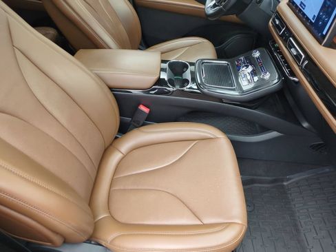 Used 2022 Lincoln Nautilus Reserve w/ Luxury Package AWD/4WD image 27