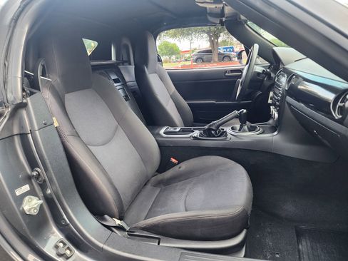 Used 2014 MAZDA MX-5 Miata Sport RWD image 13