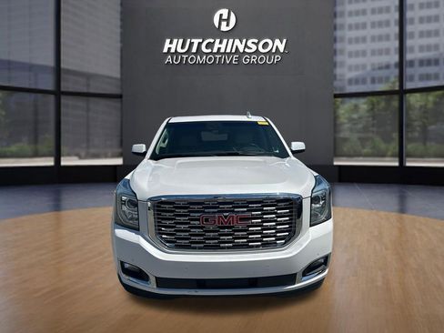 Used 2020 GMC Yukon XL Denali w/ Denali Premium Package AWD/4WD image 2
