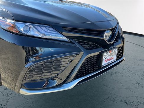Used 2021 Toyota Camry XSE w/ Cold Weather Package image 10