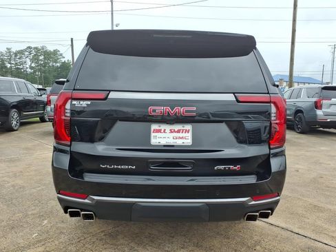 New 2026 GMC Yukon XL AT4 AWD/4WD image 6