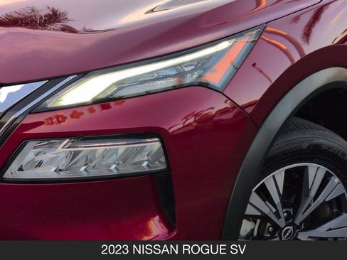 Used 2023 Nissan Rogue SV image 10
