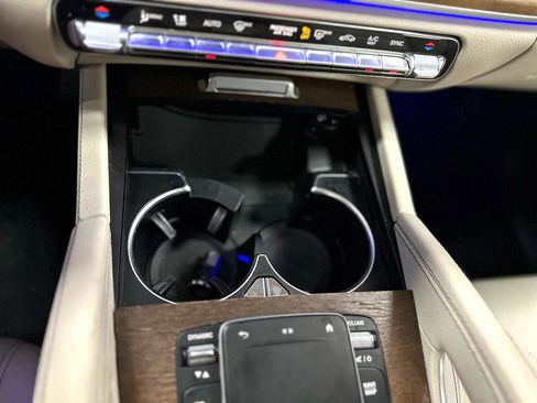 Used 2022 Mercedes-Benz GLE 350 4MATIC image 28