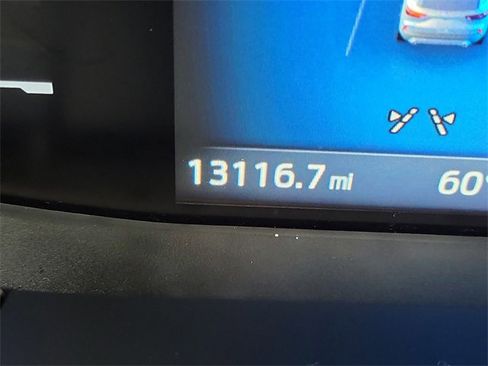 Certified 2025 Ford Escape ST-Line image 11