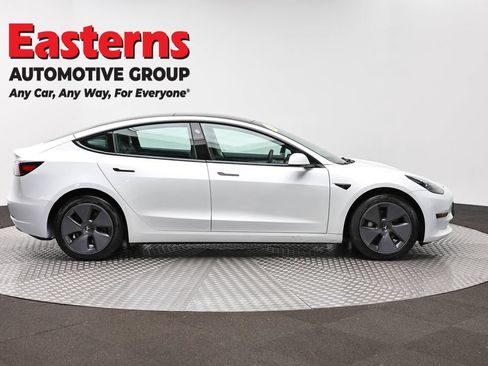 Used 2023 Tesla Model 3 Standard Range RWD image 4