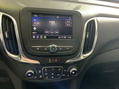 Used 2022 Chevrolet Equinox LT image 20