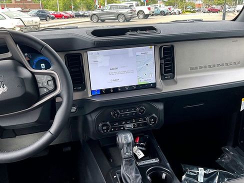 New 2026 Ford Bronco Outer Banks AWD/4WD image 7