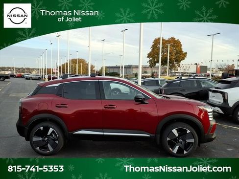 New 2026 Nissan Kicks SR w/ Cold Weather Package image 2