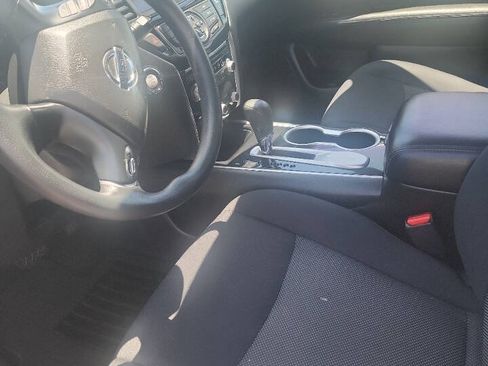 Used 2018 Nissan Pathfinder S FWD image 9